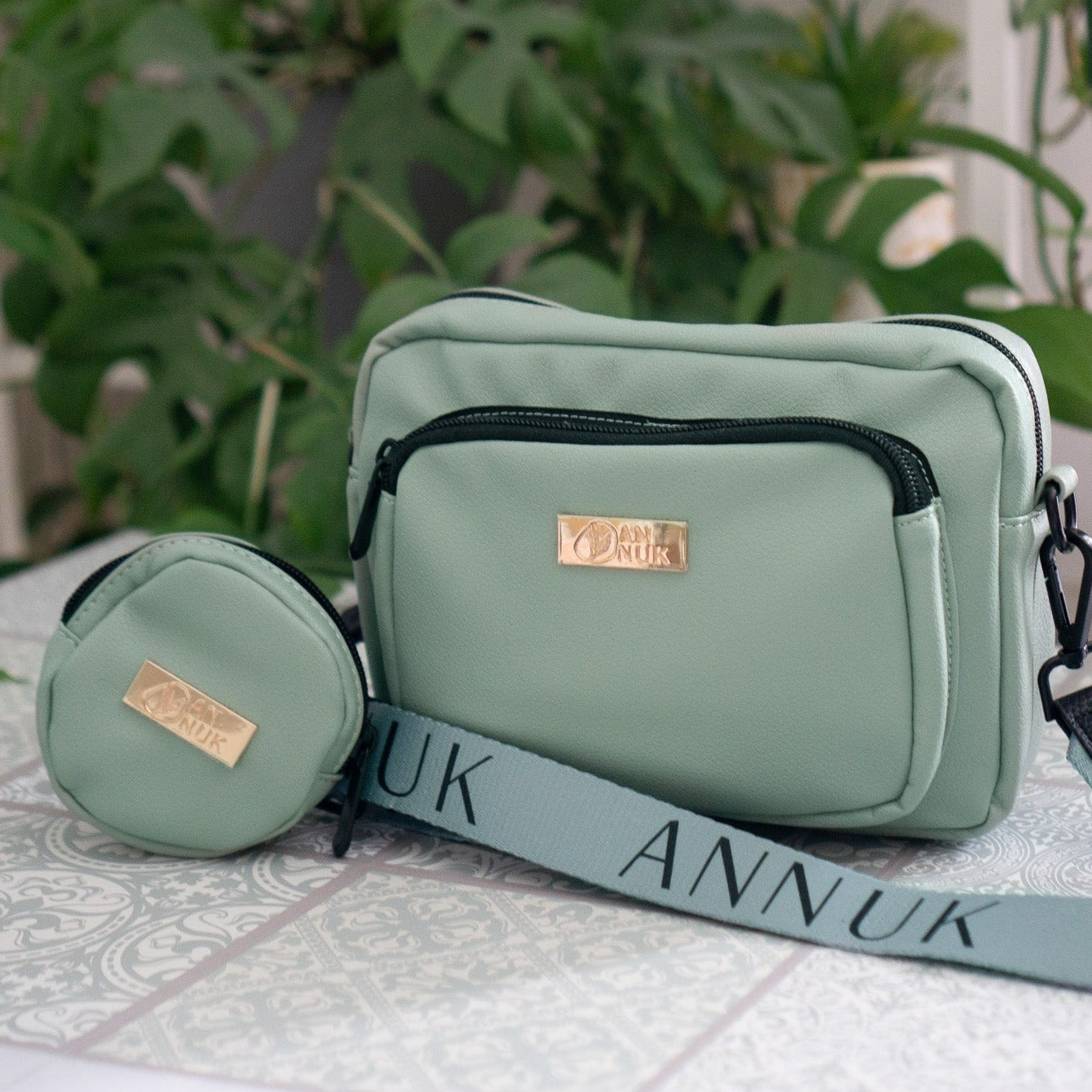 Crossbody Tasche Annuk - Dusty Mint (Vegan Leather)